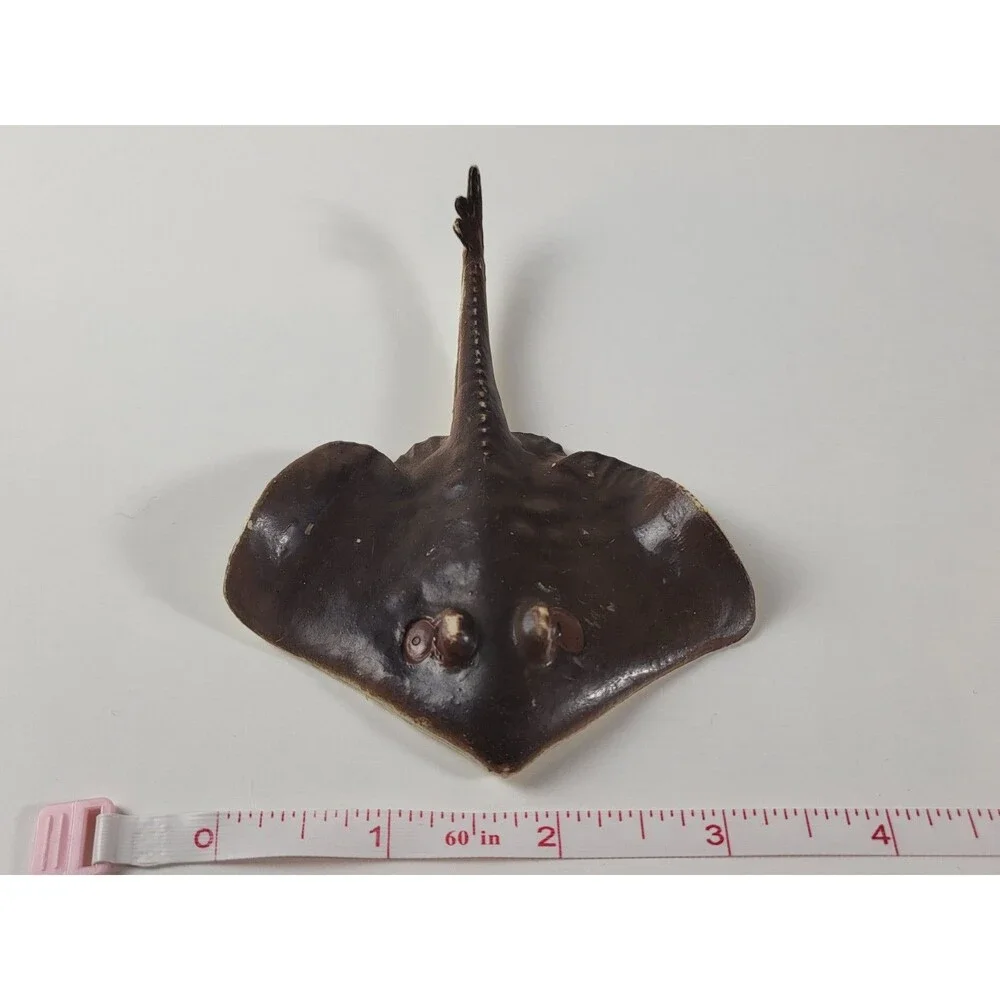 AAA Devil Fish Stingray Figurine Brown Manta Ray Ocean Marine Animal Figure Vint